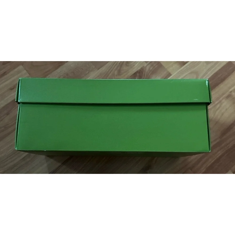 Tory‎ Burch empty shoe box